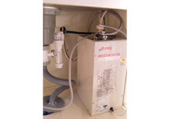 小型電気温水器、混合水栓取付工事　東京都港区　EHPN-F6V2-65+EFH-4MK-1Ｈ2他 - Before