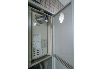 ガス給湯器、混合水栓交換工事　東京都大田区　GQ-1625WS-T - Before