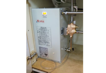 小型電気温水器交換工事　東京都練馬区　EHPN-F13N2+EFH-4MK-1H2 - Before