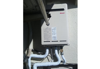 ガス給湯器交換工事　東京都大田区　RUX-A2400W-E - Before