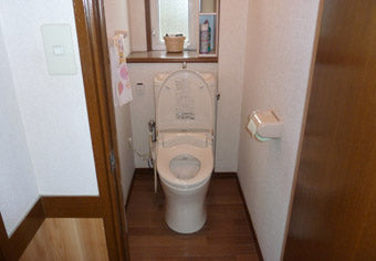 洋式便器交換工事　岩手県一関市　CS220BM+SH221BA - Before