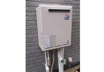 ガス給湯器、混合水栓交換工事　岐阜県各務原市　RUF-A2400AW(A)他 - Before