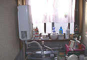 小型瞬間湯沸し器交換工事　新潟県新潟市　YR-545K - Before