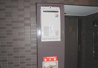 ガス給湯器交換工事　埼玉県川口市　RUJ-V2401W-set