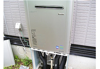 ガス給湯器交換工事　茨城県牛久市　RUF-E2400SAW