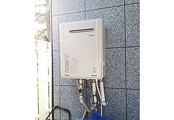 ガス給湯器交換工事　大阪府羽曳野市　RUF-E2401SAW(A)-set