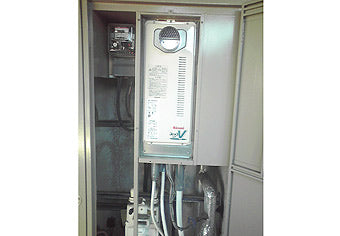 ガス給湯器交換工事　神奈川県大和市　RUF-VS2005SAT-set