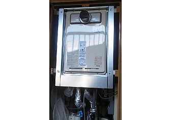 ガス給湯器交換工事　香川県高松市　RUJ-V2001T（A）-80 - After
