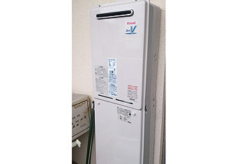 ガス給湯器交換工事　東京都新宿区　RUJ-V1611W(A)