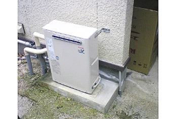 ガス給湯器交換工事　広島県広島市　RUX-V2408G-set