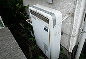 ガス給湯器交換工事　埼玉県新座市　RFS-A1610SA - Before