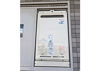 ガス給湯器交換工事　神奈川県藤沢市　RUJ-V2401W(A)-set