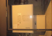 ガス給湯器交換工事　東京都目黒区　GT-1651SAWX-FFA BL - Before