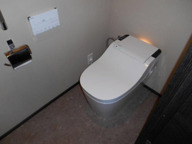トイレ交換工事・床CF張替え　東京都江東区　XCH1301 - After