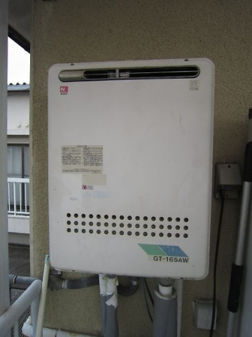 給湯器交換工事［エコジョーズ］/ガス配管交換　三重県名張市　RUF-E2401SAW-A - Before