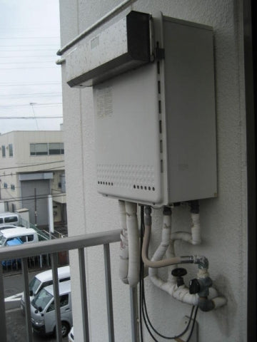 給湯器交換工事　神奈川県横浜市鶴見区　GT-C2452AWX-2-BL-set-LPG - Before