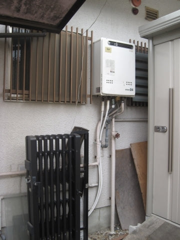 給湯器交換・排気カバー取付け工事　京都府長岡京市　RUF-E2401SAW-A-set - Before