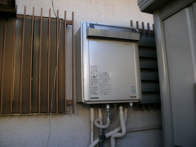 給湯器交換・排気カバー取付け工事　京都府長岡京市　RUF-E2401SAW-A-set - After