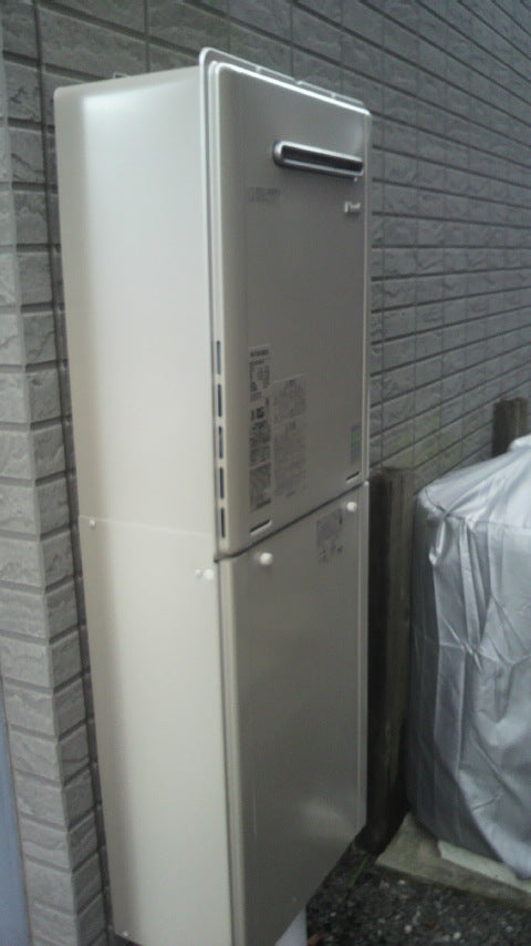 給湯器・配管カバー・電熱ヒーター交換工事　栃木県宇都宮市　RUF-E2401SAW-A-set - After