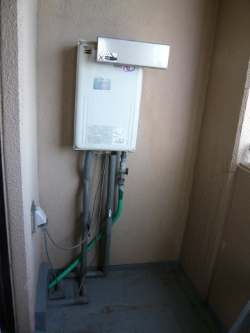 給湯器交換工事　大阪府岸和田市　RUX-A2010W-E - Before