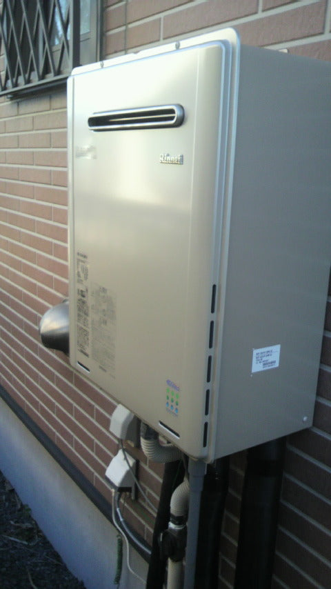 給湯器交換工事/電熱ヒーター取り替え/ガス配管交換え共　栃木県小山市　RUF-E2401SAW-A-set