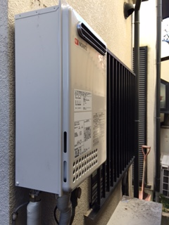 給湯器交換工事（狭所作業共）　神奈川県横浜市鶴見区　GQ-2437WS