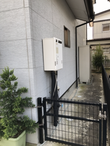 ガス給湯器交換工事　福島県郡山市　GT-C2452SAWX-2-BL-set-LPG - Before