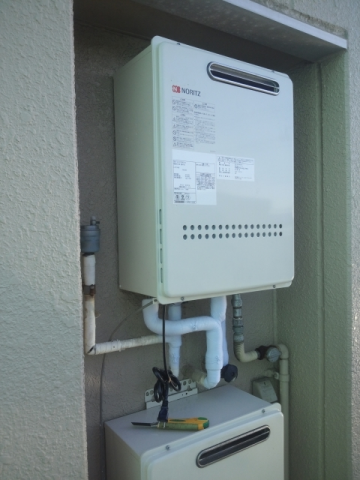給湯器・ガス配管交換・給水バルブ取付工事　千葉県千葉市美浜区　00001
