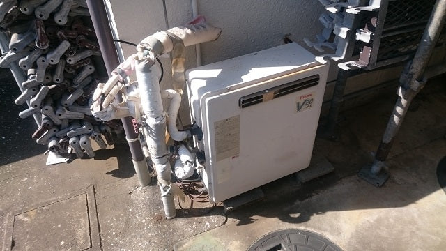 ガス給湯器交換工事　神奈川県三浦市　GT-2050SAWX-2BL-set-LPG - Before