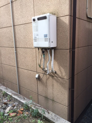 ガス給湯器交換工事　大阪府大阪市福島区　RUF-E2405SAW-A-set-13A - Before
