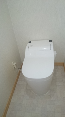 トイレ・止水栓交換工事（トイレ床張替え工事含む）　北海道石狩市　XCH1101WS-sale