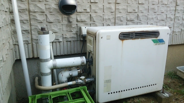 給湯器交換工事　千葉県千葉市中央区　GT-C2452SARX-2BL-set - Before