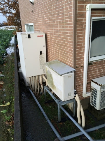 エコキュート交換・電熱ヒーター取付工事　新潟県新潟市南区　HWH-FBH463SC - Before
