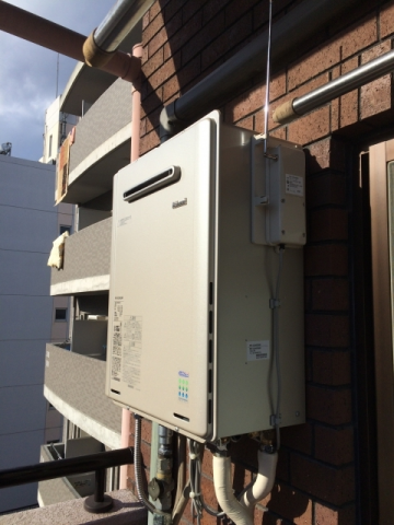 給湯器交換工事（3部屋同時）　大阪府大阪市北区　RUF-E2405SAW-13A