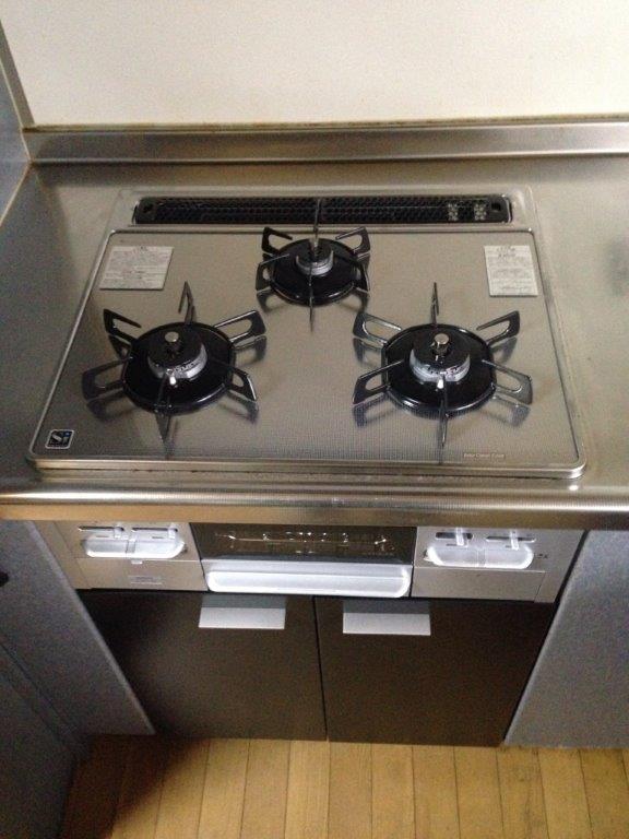 ガスコンロ・ガス配管交換、ガスオーブン撤去+キャビネット取付工事　石川県金沢市　N3WN6RWTSKSV - After