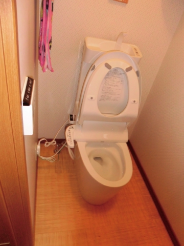 トイレ交換工事　滋賀県守山市　XCH3013WST - After