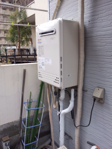 給湯器交換工事　大阪府吹田市　GT-C2052SAWX-2BL-set