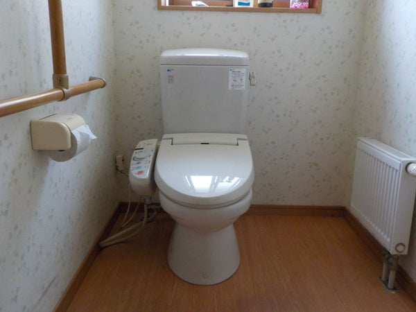 トイレ交換工事　秋田県秋田市　XCH1401WS