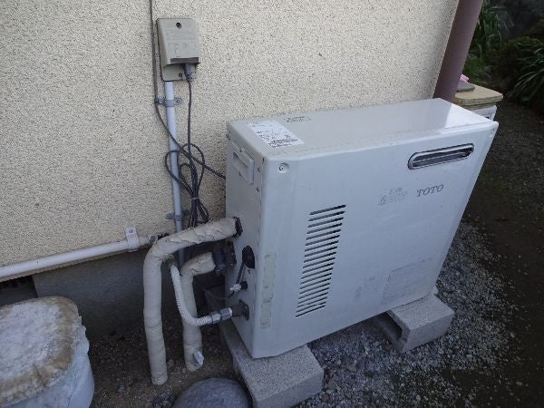 給湯器交換工事・ガス配管交換え　神奈川県南足柄市　RUX-V2408G-set-LPG - Before