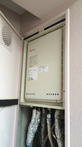 給湯器交換（排気筒脱着・位置調整）　兵庫県宝塚市　GT-2450SAWX-TB2BLset - After