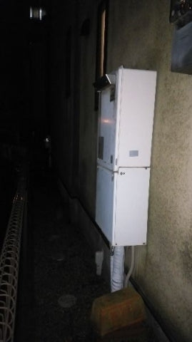 給湯器交換工事/排気カバー・配管カバー交換　千葉県千葉市中央区　GT-2450SAWX-2BL-set - Before