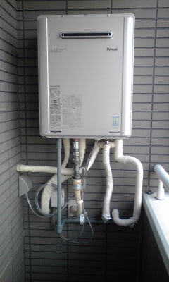 給湯器・給水・給湯配管交換・ドレン排水延長工事　大阪府大阪市東住吉区　RUF-E2405AW-13A-set