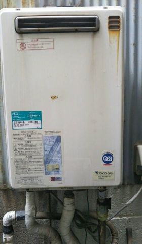 ガス給湯器交換工事　東京都北区　GQ-1639WS 13A - Before
