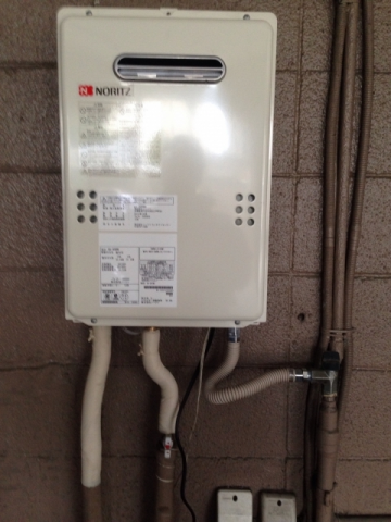 給湯器交換工事(ガス配管交換共)　東京都練馬区　00001