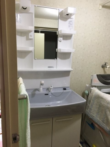 洗面化粧台交換工事　東京都大田区　LSAB-70A-LSAM-7VS-B