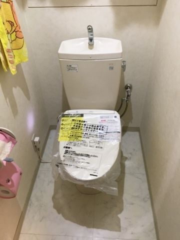 便座交換工事　神奈川県横浜市磯子区　TCF4833AM-SC1