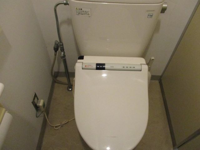 便座交換工事　神奈川県横浜市中区　TCF2221E-SC1 - Before
