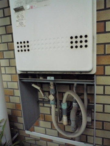 給湯器交換工事　東京都台東区　GT-2450SAWX-2BL-set - Before