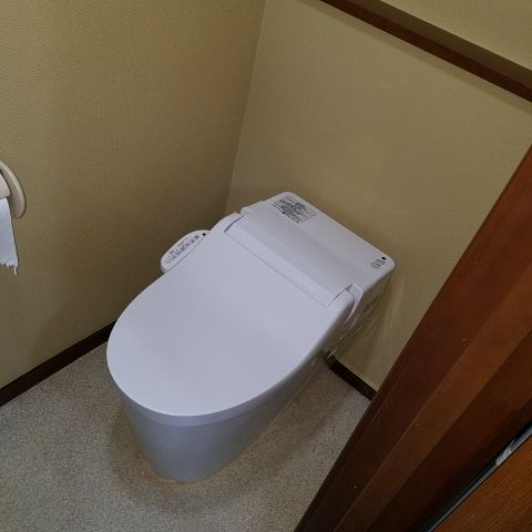 トイレ交換工事　東京都大田区　XCH3013WS - After