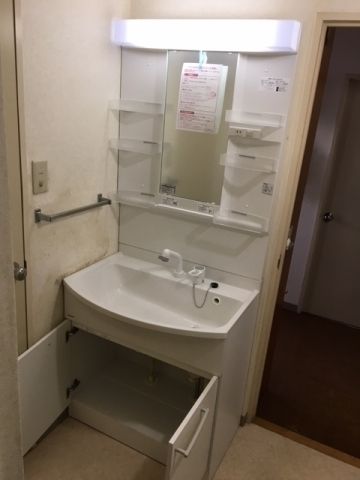 洗面化粧台交換工事　神奈川県横浜市港南区　GQM75KSCW+GQM75K1SMK - After